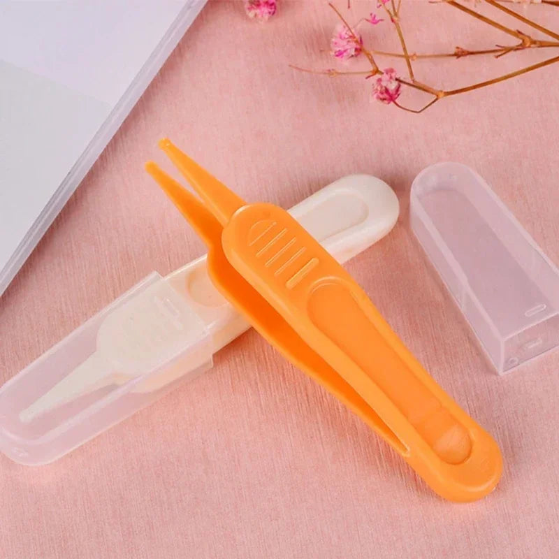 Baby Nasal Cleaning Tweezers — Rounded Tip, Anti-Slip Grip (1 pc)