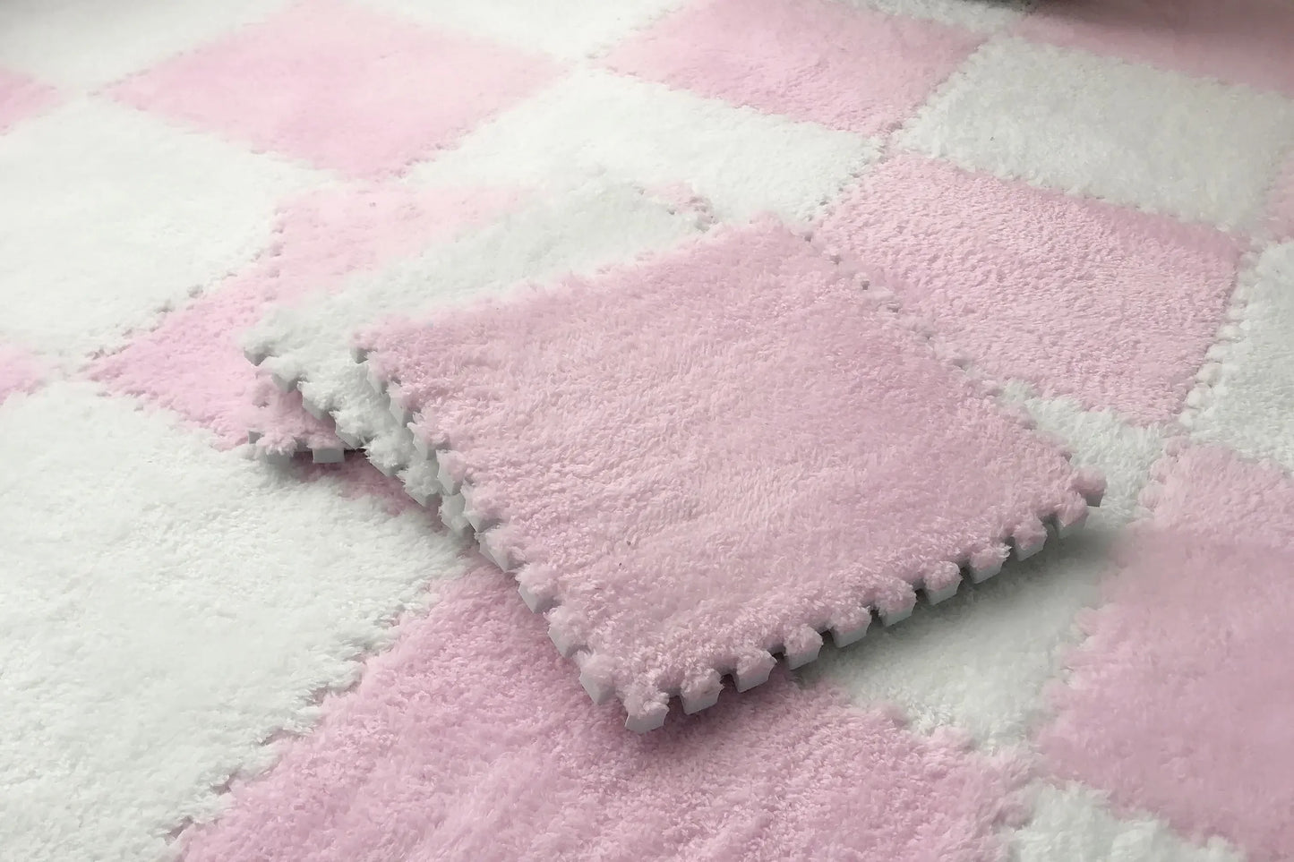 Warm Plush Floor Tiles – Interlocking Play Mat Puzzle Carpet for Babies, Kids, Pets & Exercise Areas